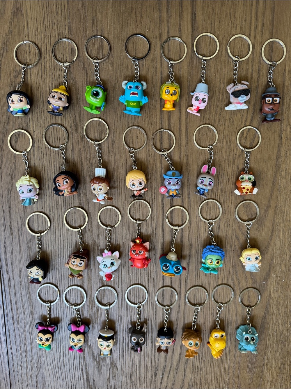 Disney Doorables Keychain Bundle (30)